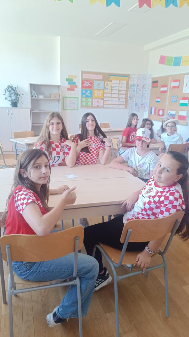 OŠ Cvjetno S II Episode I Eurovision (2)